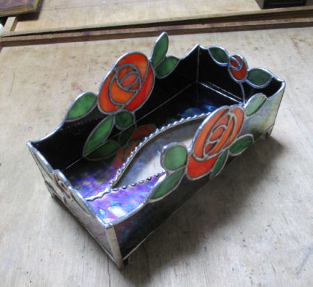 ○ステンドグラスで作るティッシュボックス – Atelier Reverie